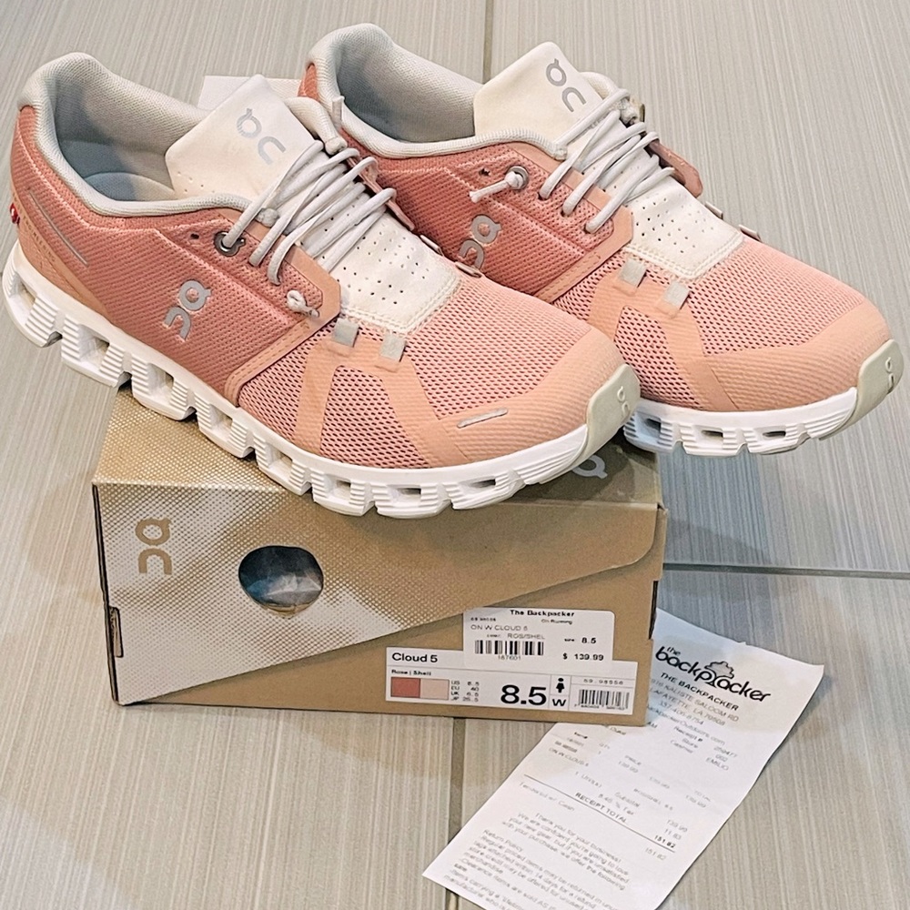 On Cloud 5 Running Shoes (Rose/Shell) Womens 8.5